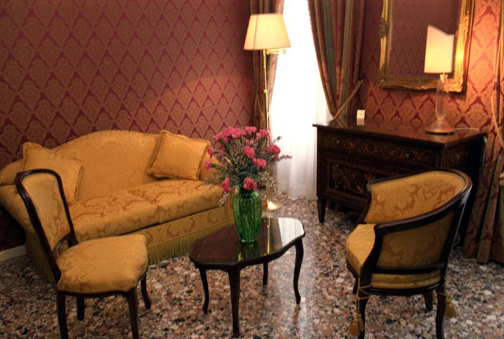Casa Pisani Canal Venesia Ruang foto