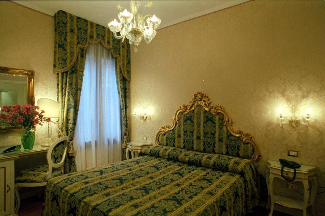 Casa Pisani Canal Venesia Bagian luar foto